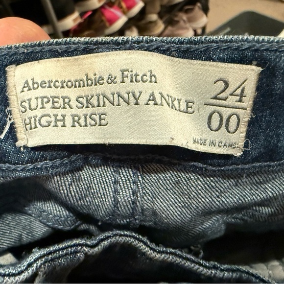 Abercrombie Super Skinny High Rise Jeans Sz 24 Medium Wash Y2K Fit Vintage Vibes - Picture 3 of 3